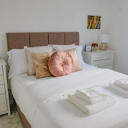 Modern & Artistic Design Humphreys Lodge - Sleep 6 CBG Dış mekan fotoğraf